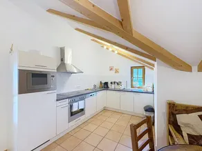 Apartment with terrace, sauna & garden - Image 4