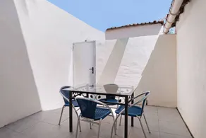 Casa con terrazza e griglia - Image 2