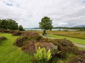 Children-friendly cottage with garden - Image 2