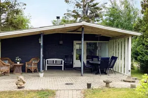 Fully equipped house with terrace - Image 5