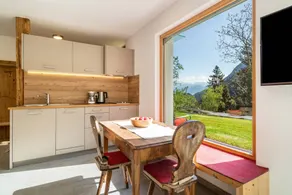 Apartamento vacacional con jardín | Vistas a la montaña - Image 4