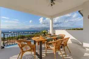 House with garden, private pool & BBQ | Sea view - Image 2