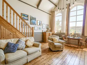 Cottage with garden - Image 4