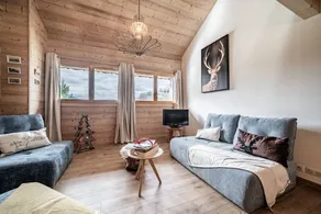 Holiday Home “Le Chat Perché” with Mountain View and Private Garden - Image 3