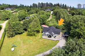 Holiday home with barbeque, sauna & jacuzzi - Image 2