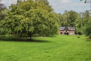 Cottage with terrace & garden - Image 2