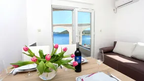 Wonderful holiday apartment with terrace | Sea view | Beach nearby - Image 4