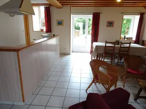 Gite with barbeque, terrace & garden - Image 5