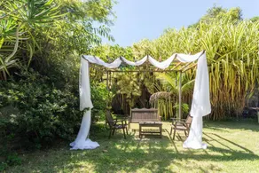 Cottage with garden, BBQ & private pool - Image 5