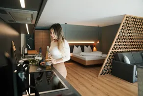 Beautiful studio with garden & terrace | Garden view | Good for workation - Image 2