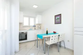 Flat with 1 room for 4 persons - Image 2