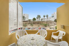 Flat with garden & pool | Mountain view - Image 2
