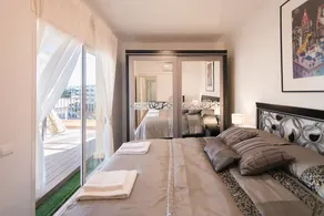Holiday apartment with garden & terrace - Image 5