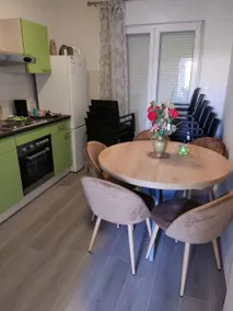 Holiday apartment with barbecue & terrace | Garden view - Image 3