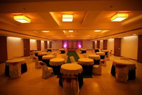 V Grand Hotel - Image 5