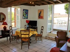 Cottage with barbeque - Image 4
