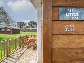 Cottage with garden - Image 2