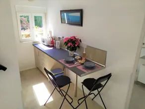 Apartment with terrace, garden & BBQ | Mountain view - Image 3