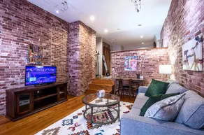 Fully equipped nice apartment | Next to Faneuil Hall | Perfect for remote work | Pets are welcome - Image 2