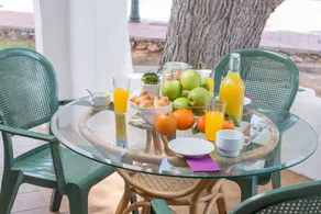 Casa con barbecue, giardino e terrazza - Image 3