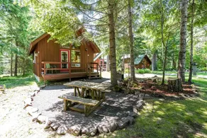Affordable and Romantic Couples' Cabin Rental near Gifford Pinchot National Forest, Washington - Image 5