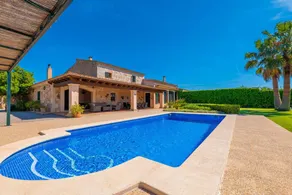Family-oriented big villa with private pool, garden & barbeque - Image 2