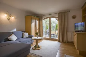 Apartment mit Terrasse und Garten - Image 2