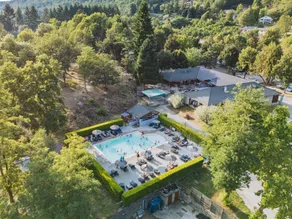 Children-friendly chalet with heated pool & terrace | Pets allowed - Image 3