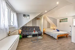 Guest House 'Domaine De Pharaon' with Shared Terrace, Wi-Fi and Air Conditioning - Image 3
