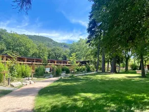 Lovely flat with heated pool, terrace & garden | Mountain view - Image 5