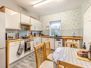 Cottage with barbecue & garden | River view - Image 5
