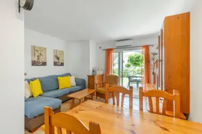 Family-oriented aparthotel with pool, garden & terrace | Garden view | Beach nearby | Perfect for remote work - Image 4