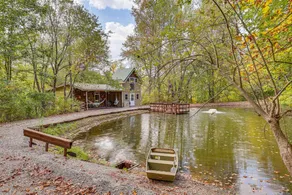 Cottage By the Pond: Serene Northeast Ohio Retreat - Image 3