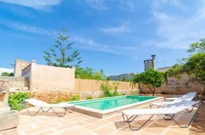 Villa with barbeque, private pool & terrace - Image 3