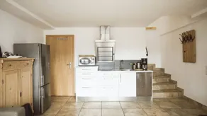 Holiday apartment with terrace, barbecue & garden - Image 5