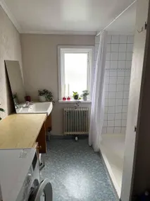 House with garden - Image 5