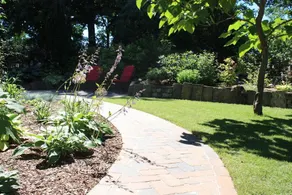 Beautiful house with garden & terrace | Pets allowed - Image 2