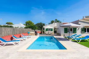 Holiday home with terrace, barbecue & private pool - Image 2