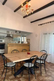 Apartment with barbecue & terrace - Image 3