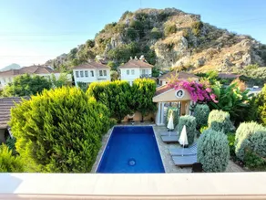 Fully equipped holiday home with garden, terrace & private pool - Image 4