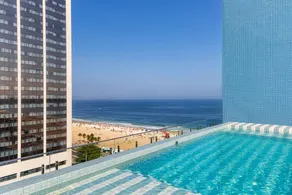Apartment with terrace & pool - Image 2
