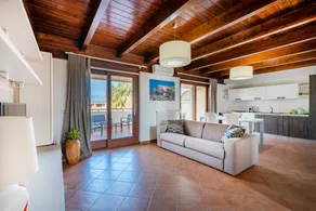 Appartement de vacances avec terrasse et internet haut débit | Vue ville - Image 4