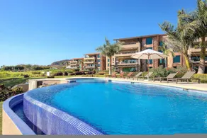 Holiday apartment with terrace & pool - Image 2