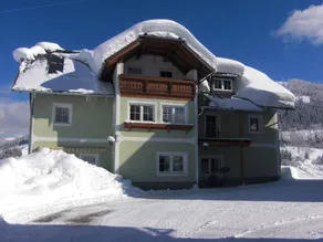 Children-friendly holiday apartment with sauna, pool & terrace - Image 2
