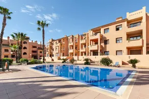 Tolle Wohnung mit Terrasse, Garten und Pool | Meerblick - Image 3