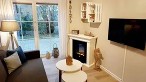 Apartment with terrace - Image 4