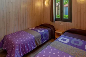 Holiday home with garden, pool & terrace - Image 4