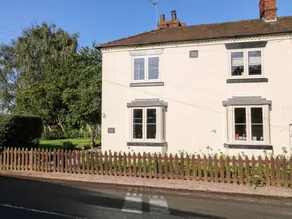 Family-friendly lovely cottage with garden - Image 2