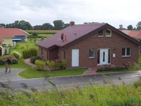 Holiday home with terrace, sauna & garden - Image 3