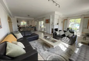 Villa with garden, pool & terrace | Sea view - Image 3